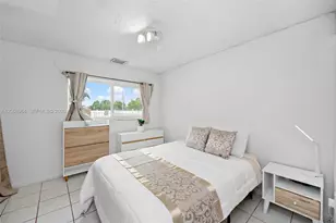 12693 NW 8th Terrace, Miami, FL 33182 - Photo 13