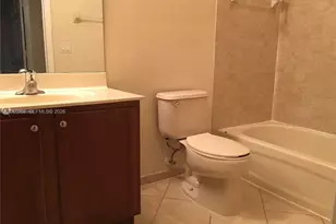 11503 NW 89th St, Doral, FL 33178 - Photo 9