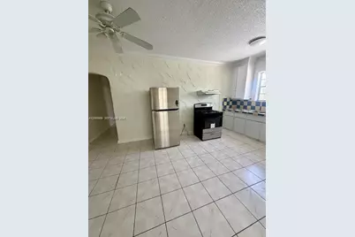 222 28th St #6, Miami Beach, FL 33140 - Photo 5