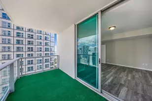 300 S Biscayne Blvd, Miami, FL 33131 - Photo 27