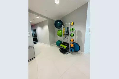 1250 S Miami Ave #1707, Miami, FL 33130 - Photo 17