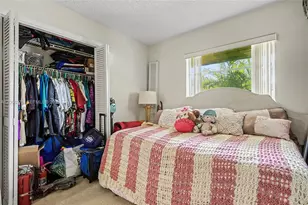 139 Essex Rd, Hollywood, FL 33024 - Photo 35