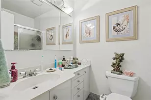 139 Essex Rd, Hollywood, FL 33024 - Photo 37