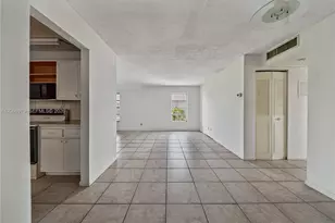 2491 SW 82nd Ave, Davie, FL 33324 - Photo 5