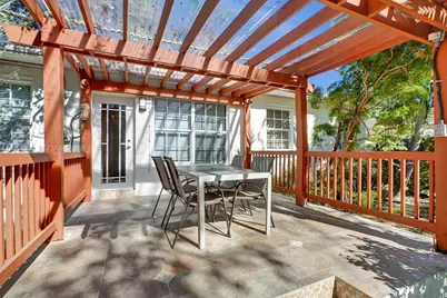 130 NE 49th St, Miami, FL 33137 - Photo 17