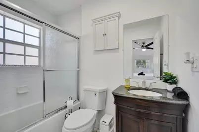 130 NE 49th St, Miami, FL 33137 - Photo 11
