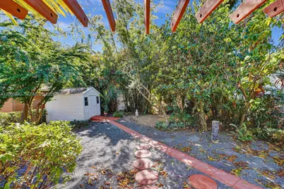 130 NE 49th St, Miami, FL 33137 - Photo 19