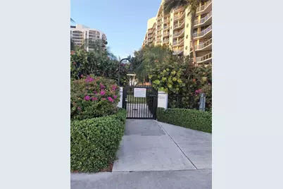 3610 Yacht Club Dr #514, Aventura, FL 33180 - Photo 15