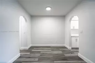 7911 Abbott Ave, Miami Beach, FL 33141 - Photo 5