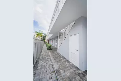 7911 Abbott Ave #7, Miami Beach, FL 33141 - Photo 15
