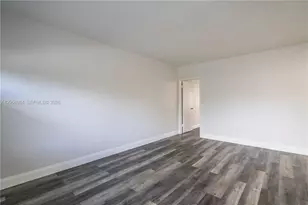 7911 Abbott Ave, Miami Beach, FL 33141 - Photo 9