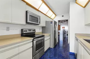19667 Turnberry Way, Aventura, FL 33180 - Photo 7