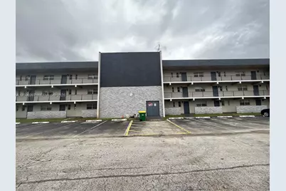 8020 Fairview Dr #107, Tamarac, FL 33321 - Photo 13