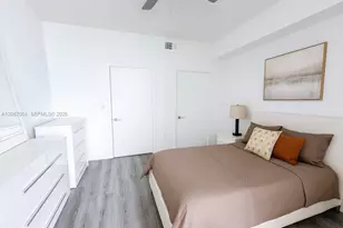 79 SW 12th St, Miami, FL 33130 - Photo 7
