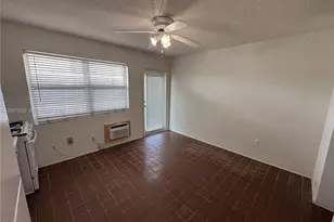 524 Washington Ave, Miami Beach, FL 33139 - Photo 3