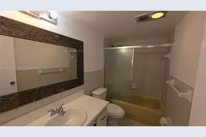 2200 E Hallandale Beach Blvd #709, Hallandale Beach, FL 33009 - Photo 11
