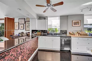 1700 S Bayshore Ln, Miami, FL 33133 - Photo 15