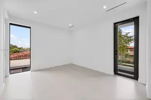 2980 SW 2nd St, Miami, FL 33135 - Photo 15