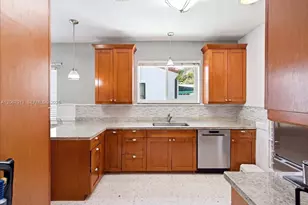 155 SW 28th Rd, Miami, FL 33129 - Photo 9