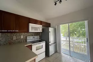 7991 SW 152nd Ave, Miami, FL 33193 - Photo 3