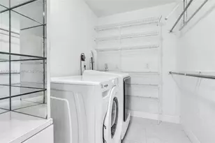 800 NE 195th St, Miami, FL 33179 - Photo 43