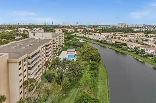 800 NE 195th St, Miami, FL 33179 - Photo 57