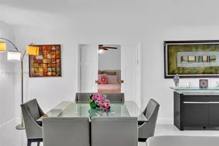 800 NE 195th St, Miami, FL 33179 - Photo 23