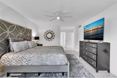 800 NE 195th St #220, Miami, FL 33179 - Photo 35