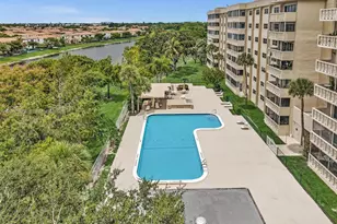 800 NE 195th St, Miami, FL 33179 - Photo 59