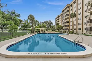 800 NE 195th St, Miami, FL 33179 - Photo 51