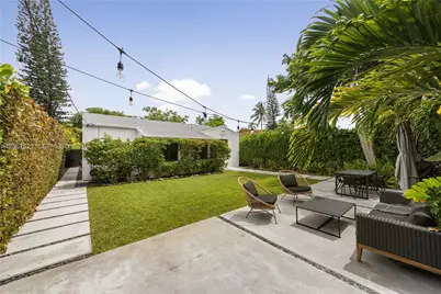 1868 SW 13th St, Miami, FL 33145 - Photo 19