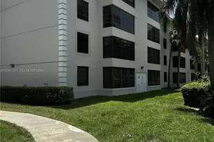 1719 Whitehall Dr, Davie, FL 33324 - Photo 15