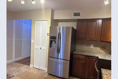 233 SE 11th Ave #233, Pompano Beach, FL 33060 - Photo 3