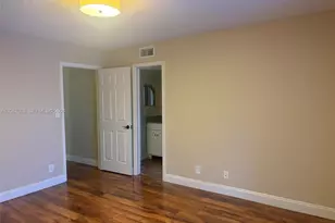 233 SE 11th Ave, Pompano Beach, FL 33060 - Photo 9