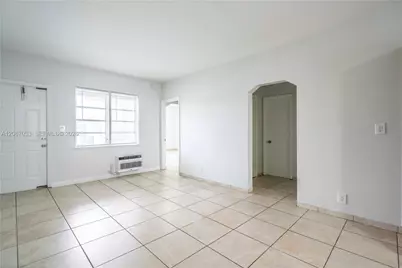 1208 71st St #8, Miami Beach, FL 33141 - Photo 3
