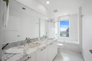 950 Brickell Bay Dr, Miami, FL 33131 - Photo 9