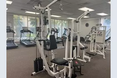 300 Bayview Dr #508, Sunny Isles Beach, FL 33160 - Photo 43