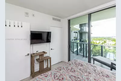 121 NE 34th St #1014, Miami, FL 33137 - Photo 17