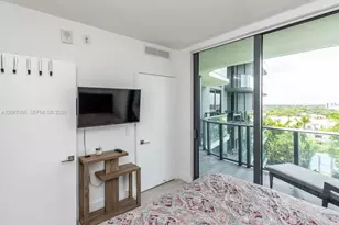121 NE 34th St, Miami, FL 33137 - Photo 17