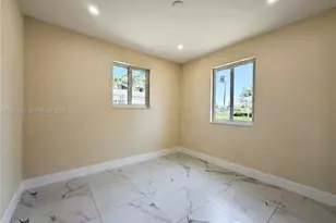 1740 NW 126th St, Miami, FL 33167 - Photo 15