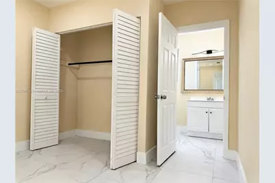 1740 NW 126th St, Miami, FL 33167 - Photo 13