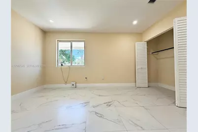 1740 NW 126th St, Miami, FL 33167 - Photo 11