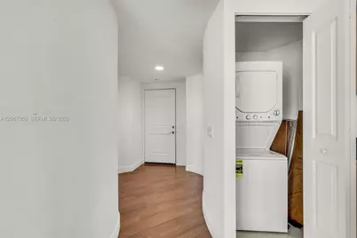 480 NE 30th St #1701, Miami, FL 33137 - Photo 23