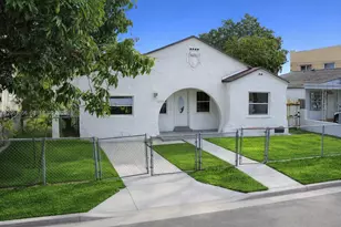 915 SW 9th Ct, Miami, FL 33130 - Photo 5