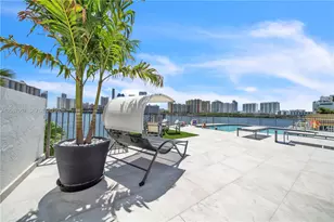 4000 NE 168th St, North Miami Beach, FL 33160 - Photo 37