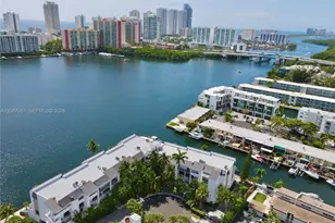 4000 NE 168th St, North Miami Beach, FL 33160 - Photo 49