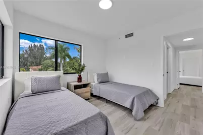 155 NW 160th St #TH 2, North Miami Beach, FL 33169 - Photo 17