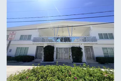 8080 Tatum Waterway Dr #17, Miami Beach, FL 33141 - Photo 1
