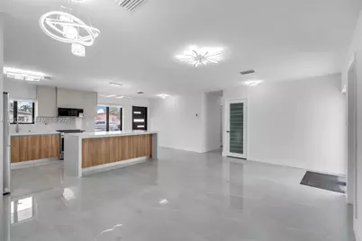4450 NW 169th Ter, Miami Gardens, FL 33055 - Photo 5