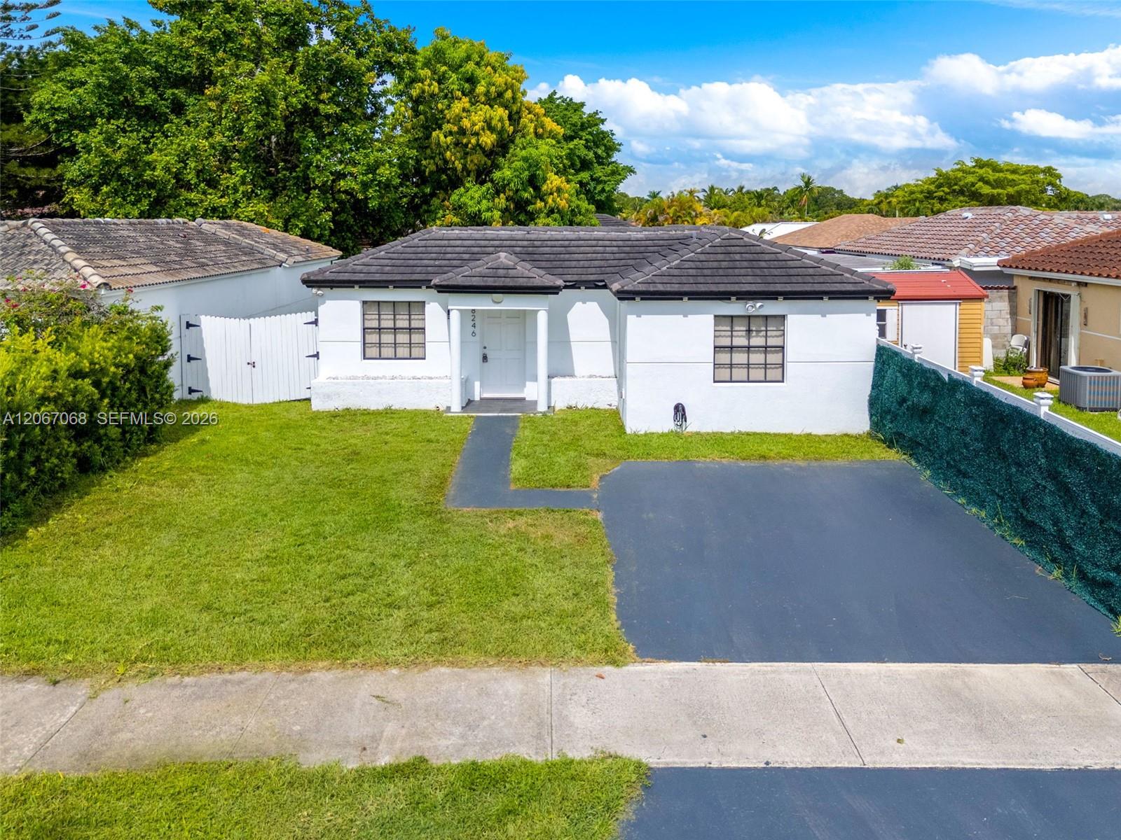 8246 SW 147th Ct - 8246 SW 147th Ct, Miami, FL 33193 Luxury Property | Jose Angel Pina